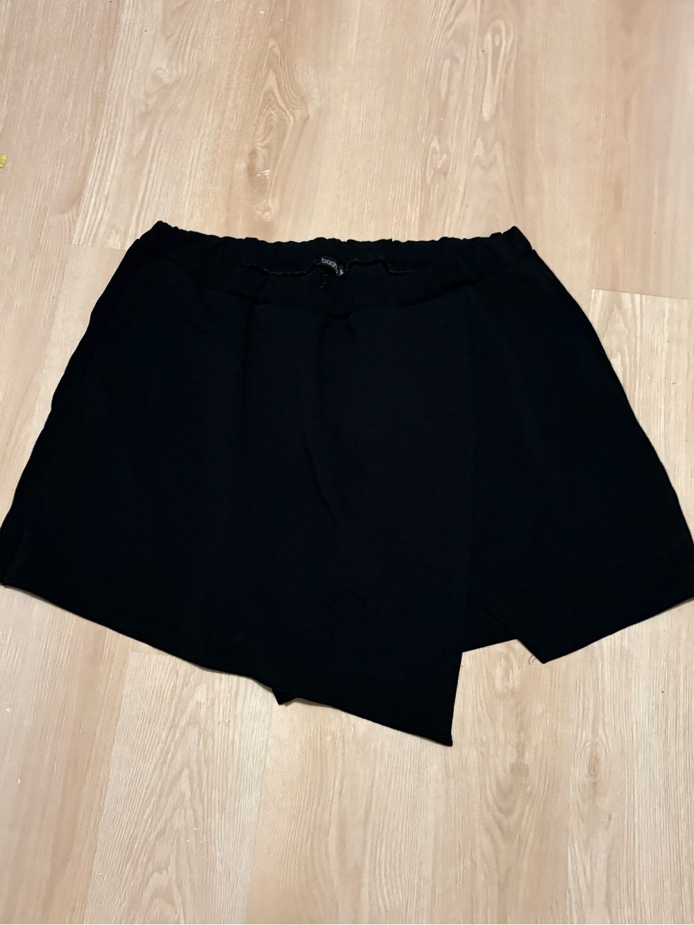 Boohoo Plus Black Asymmetric Hem Skort